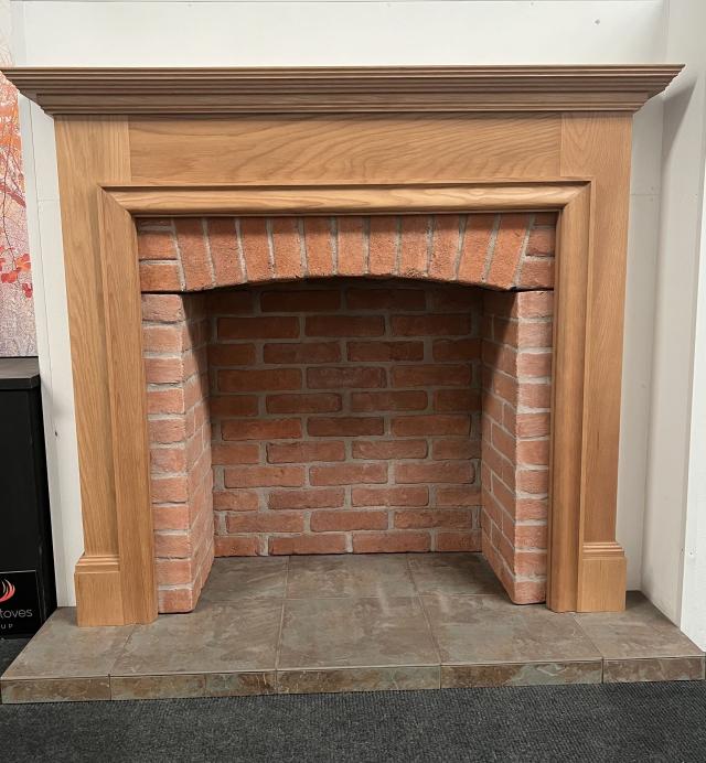 ‘Howard’  Oak Surround 54”, Brick panel chamber set
